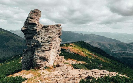 Гора Вухатий Камінь - фото