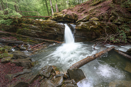 Лумшорські водоспади - фото